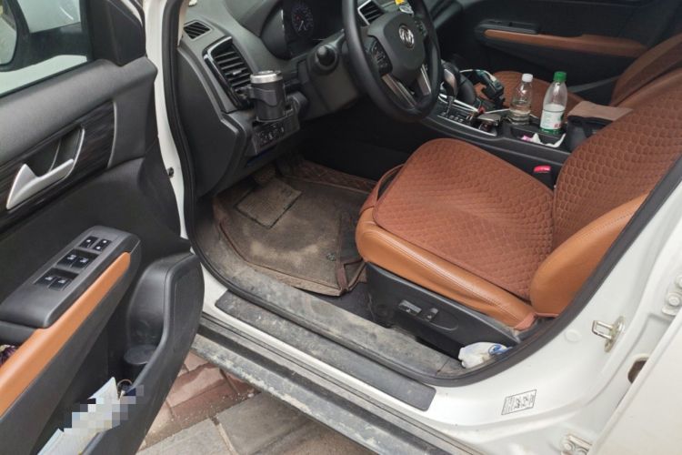 Used Dongfeng Fengdu MX5 2016 2.0L Automatic Flagship Edition Driver Seat