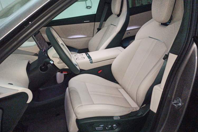 Used Xiaomi Auto YU7 2025 Ultra-Long Range High-Performance All-Wheel-Drive Max Edition