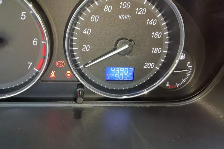 Used BAIC Weiwang M35 2016 1.5L Standard DAM15