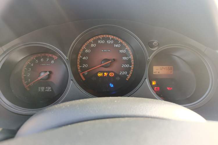 Used Everus S1 2014 1.3L Manual Comfort Edition
