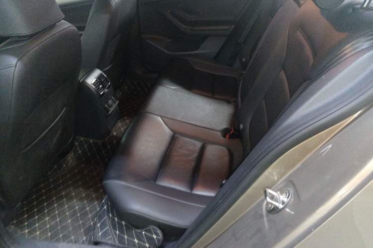 Used Volkswagen Sagitar 2017 230TSI Automatic Comfort Version
