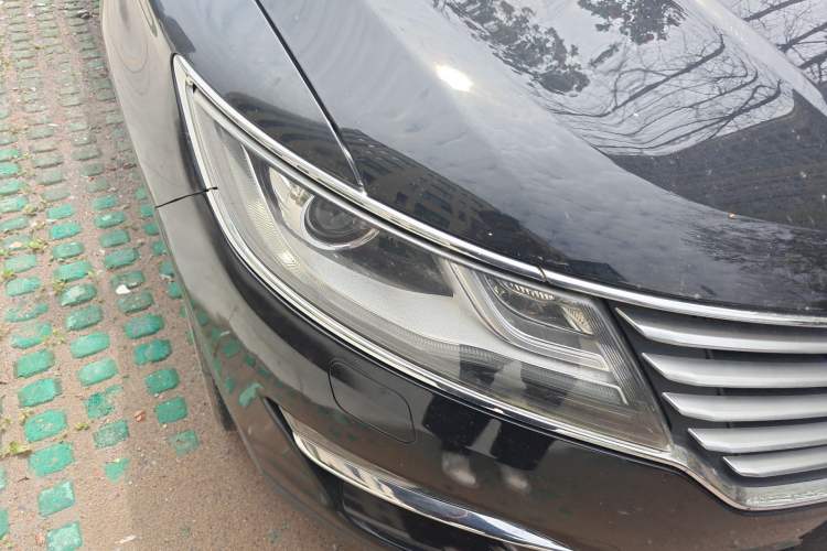 Used Lincoln MKC 2017 2.0T Two-Wheel Drive Deluxe Edition