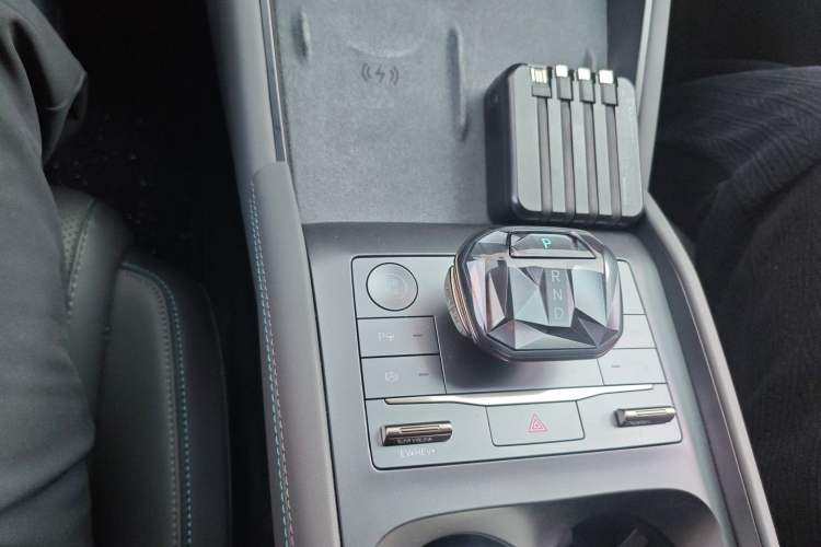 Used BYD Qin L 2025 DM-i Smart Drive 120KM Superior Model
