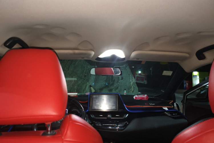 Used Toyota C-HR 2018 2.0L Leading Edition China VI