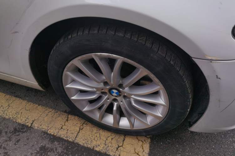 Used BMW 5 Series 2014 525Li Luxury Design Package
