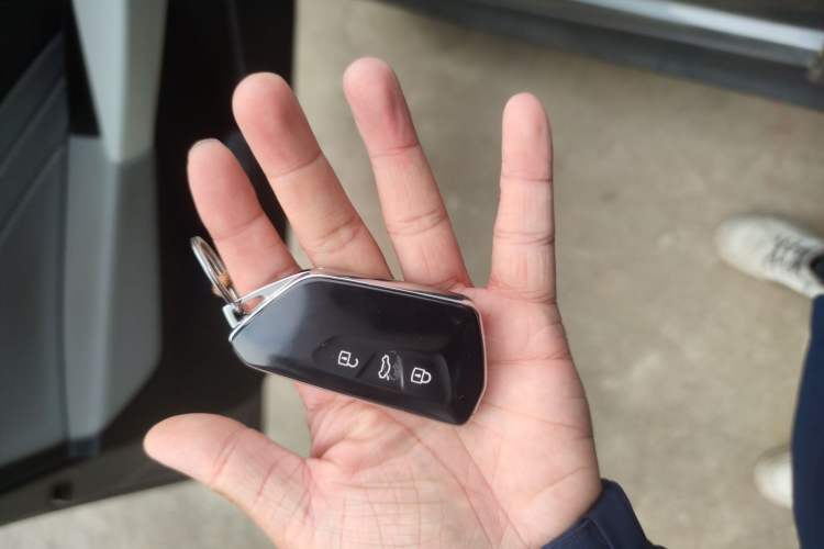 Used Volkswagen ID.3 2025 Smart Model Outstanding Oxygen Edition Vehicle Key