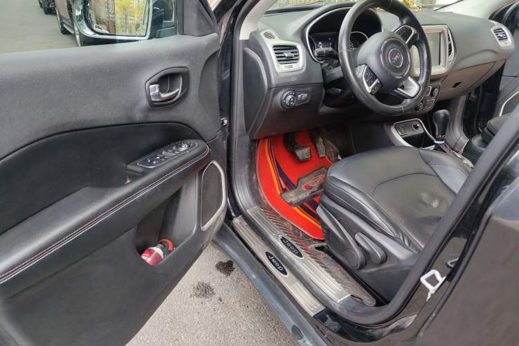 Used Jeep Compass 2017 200T Automatic Family Edition Driver Seat