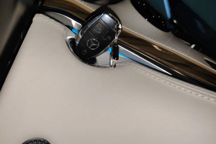 Used Mercedes-Benz V-Class 2022 V 260 L Long Wheelbase Prestige Edition
