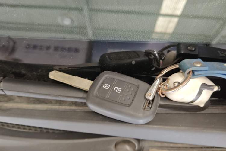 Used Honda Fit 2018 1.5L CVT Comfort Sunroof Version Vehicle Key