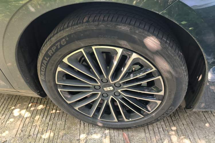 Used Geely Galaxy 8 2025 130km EM-i Prestige Edition Exterior 7