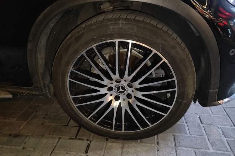 Used Mercedes-Benz GLC 2019 GLC 300 L 4MATIC Dynamic Model