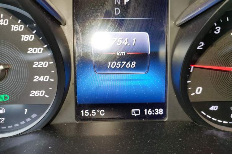 Used Mercedes-Benz V-Class 2021 V 260 Avantgarde Edition