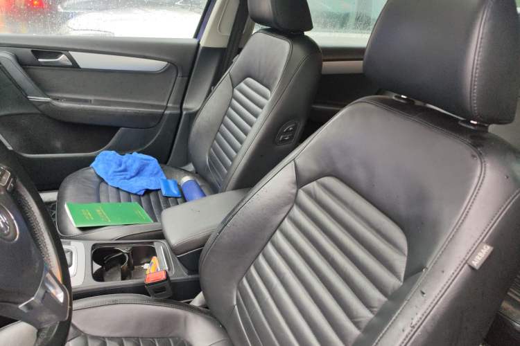 Used Volkswagen Magotan 2013 1.8TSI Premier Model Left Front Seat