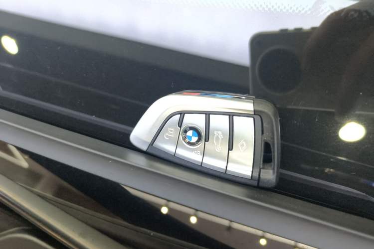 Used BMW 5 Series 2022 Second Facelift 525Li M Sport Package
