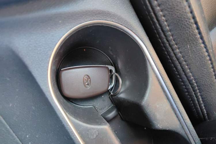 Used Hyundai Elantra (6th Generation / Lingdong) 2016 1.6L Automatic ZhiXuan – Elite Version
