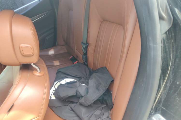 Used Maserati Ghibli 2014 3.0T Standard Edition Left Rear Seat