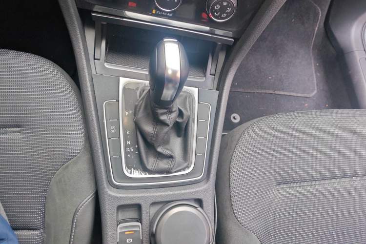 Used Volkswagen Golf 2018 230TSI Automatic Comfort Model
