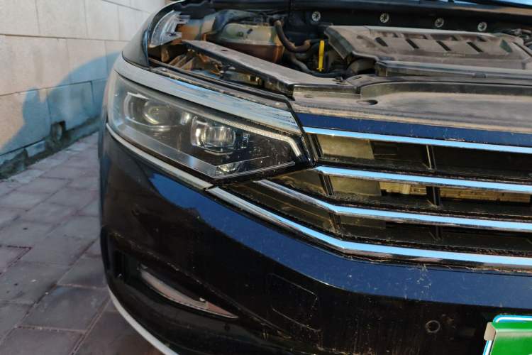 Used Volkswagen Magotan 2020 330TSI DSG Luxury Edition Right Front Headlight