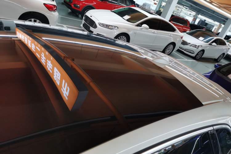 Used Volvo V40 2018 T3 Zhiya Edition
