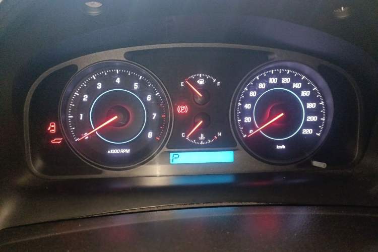 Used Chevrolet Captiva 2014 2.4L 4x4 Flagship Edition 7 Seats
