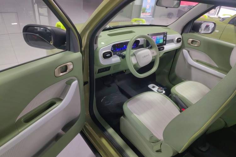 Used Geely Galaxy Panda 2025 210km Panda Rider Driver Seat