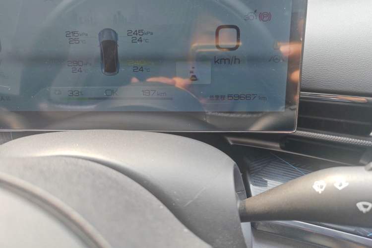 Used BYD Seal 2022 700 km Long-Range Rear-Wheel-Drive Version Odometer Close Up