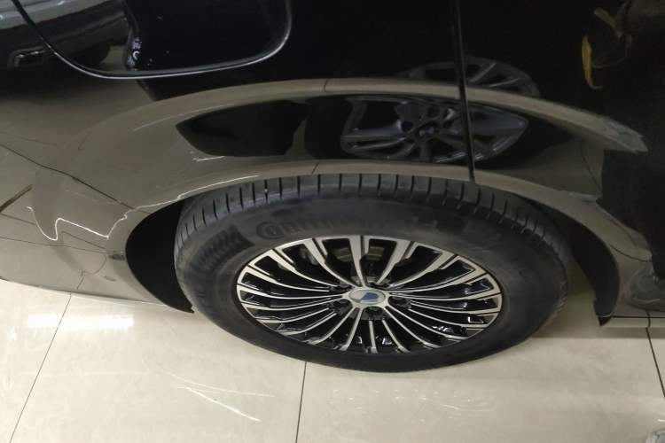 Used Denza D9 2022 DM-i 970 Four-Wheel Drive Flagship Model