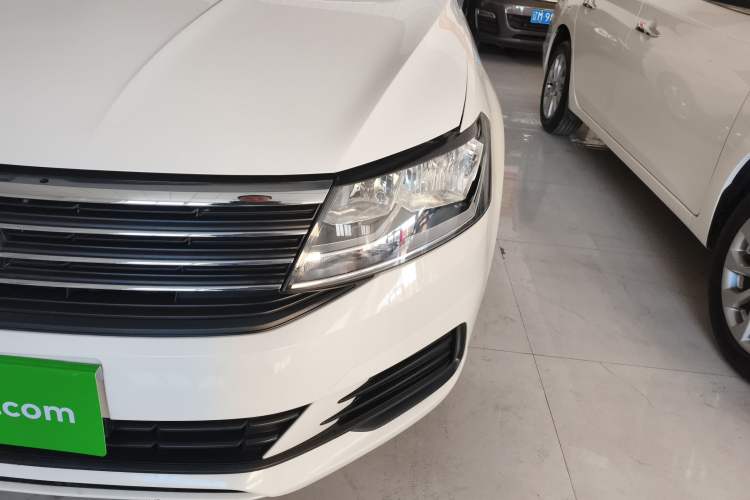 Used Volkswagen Lavida 2019 Lavida Start 1.5L Manual Fashion Edition China VI Standard Left Front Headlight