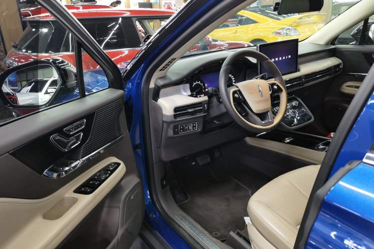 Used Lincoln Corsair 2020 2.0T Two-Wheel Drive Luxury Edition
