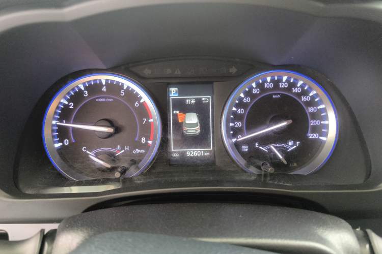 Used Toyota Highlander 2018 2.0T Four-Wheel Drive Luxury Edition 7 Seats China V Emission Standard
