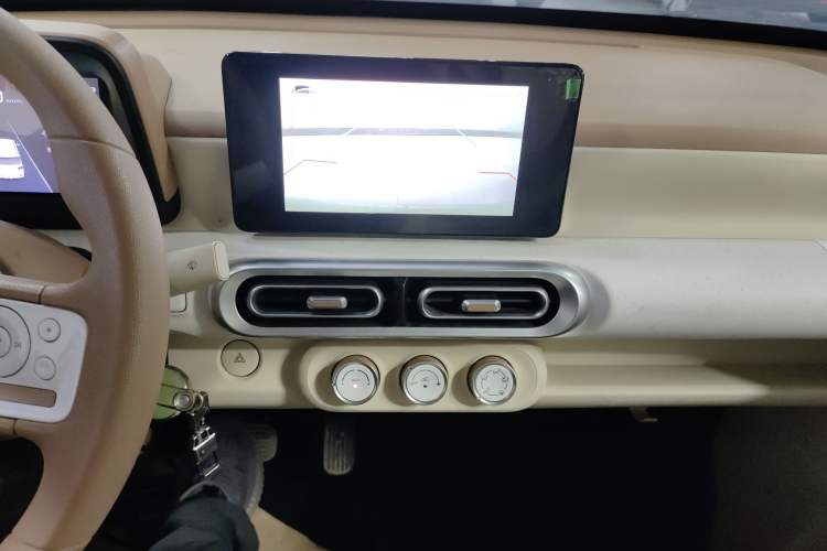 Used Wuling Hongguang MINIEV 2024 3rd Generation 215km Advanced Version
