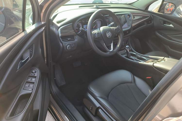 Used Buick Envision 2018 20T Two-Wheel-Drive Leading Model
