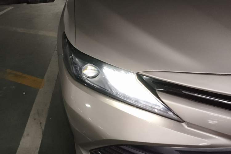 Used Toyota Camry 2018 Dual-Engine 2.5 HG Luxury Edition
