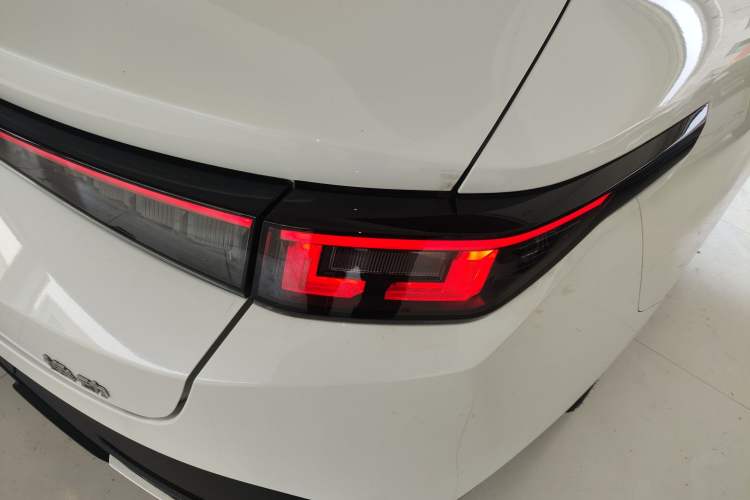 Used Changan Eado 2025 Blue Whale 1.5T 500Bar Prestige Model