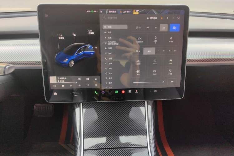 Used Tesla Model 3 2019 Long-Range All-Wheel-Drive Version
