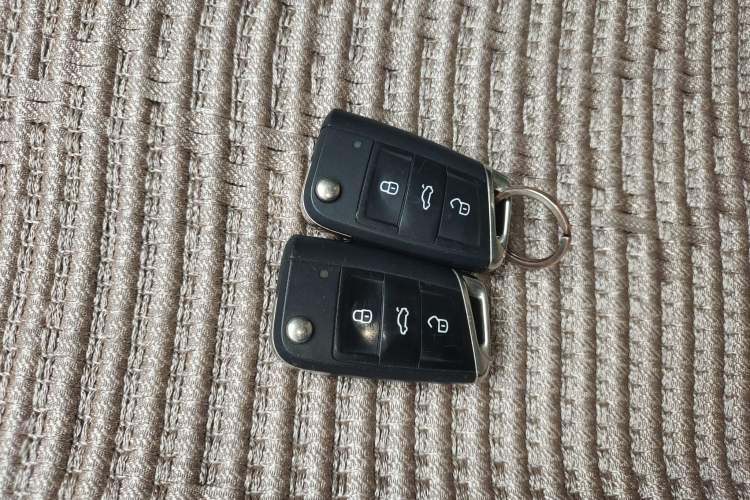 Used Volkswagen Tharu 2021 280TSI Two-Wheel Drive Comfort Edition