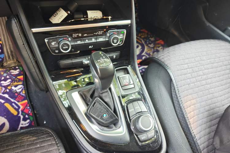 Used BMW 2 Series Gran Tourer 2015 218i Leading Model Gear Lever