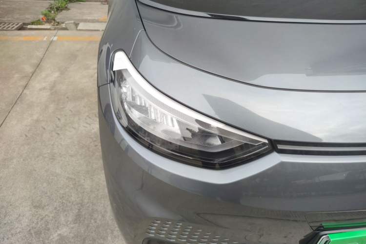 Used Volkswagen ID.3 2025 Smart Model Outstanding Oxygen Edition Right Front Headlight