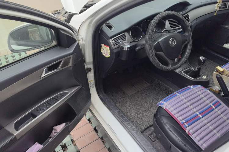 Used Dongfeng Aeolus H30 2014 CROSS 1.5L Manual Gratitude Edition