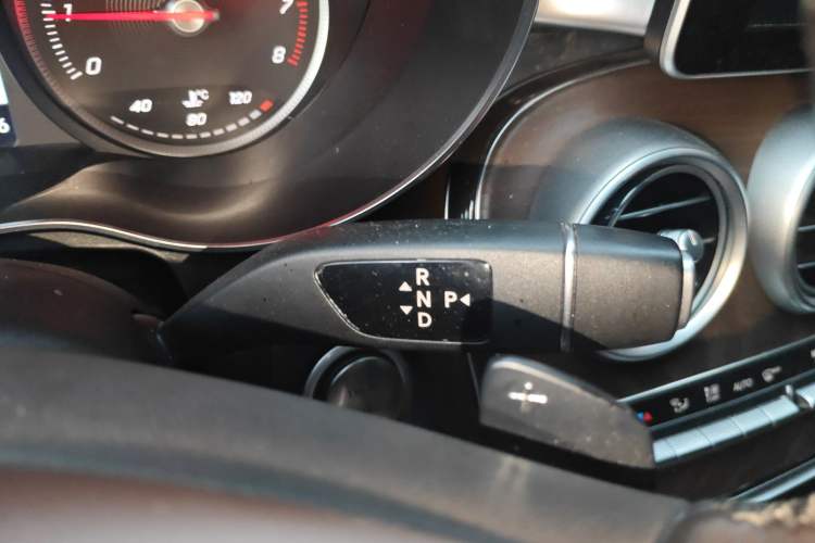 Used Mercedes-Benz GLC 2019 GLC 300 L 4MATIC Dynamic Model
