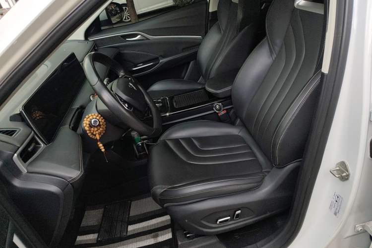 Used NETA U 2022 Pro 400 Comfort Edition Left Front Seat