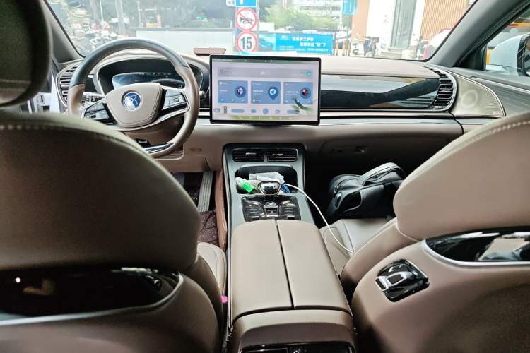 Used BYD Han 2020 DM Four-Wheel Drive Performance Edition Prestige Model Audio And AC Panel