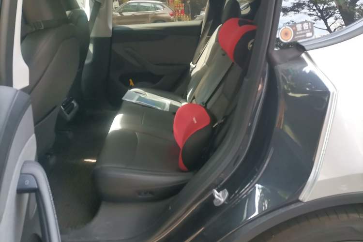 Used Tesla Model Y 2025 Rear-Wheel Drive First Edition