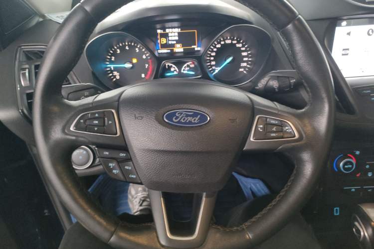 Used Ford Kuga 2018 EcoBoost 180 Two-Wheel-Drive Luxury Wing Edition
