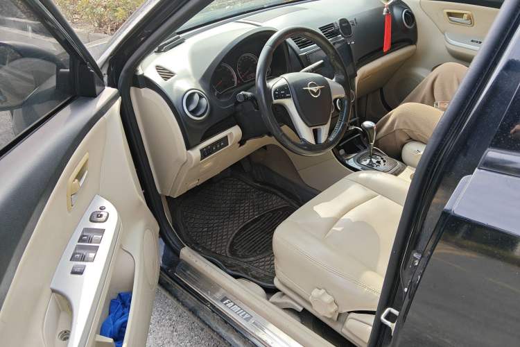 Used Haima Fumei 2012 Sedan 1.6L Automatic Flagship Edition Driver Seat