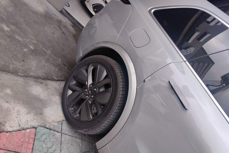 Used Li Auto L9 2024 Ultra Model
