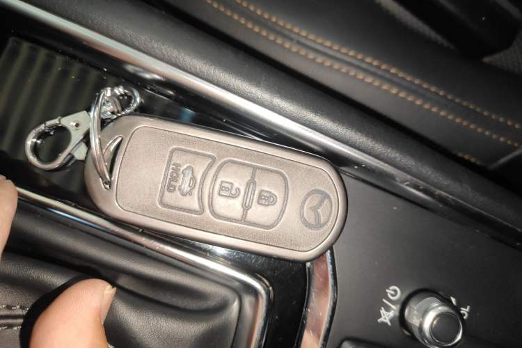 Used Mazda CX-5 2017 2.5L Automatic 2WD ZhiZun Version China V Standard
