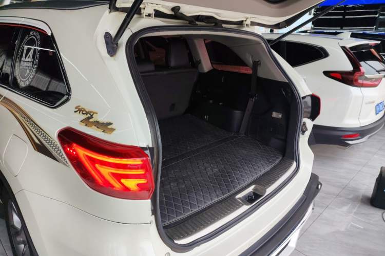 Used Toyota Highlander 2017 2.0T Four-Wheel Drive Luxury Edition 7 Seats