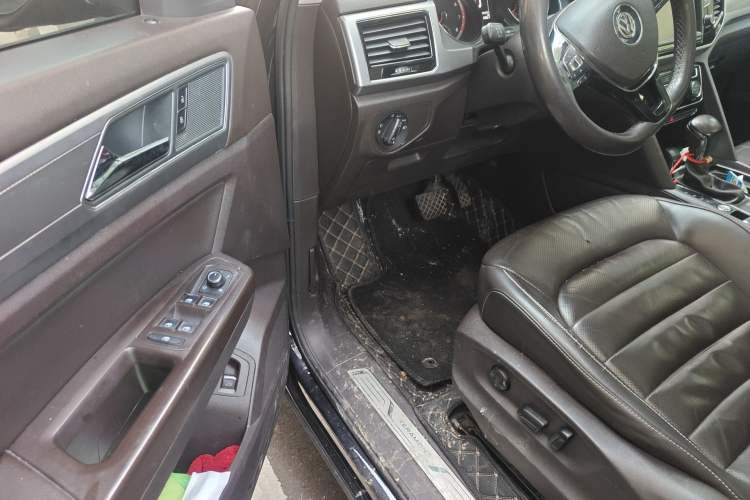 Used Volkswagen Teramont 2017 330TSI Two-Wheel-Drive Luxury Edition