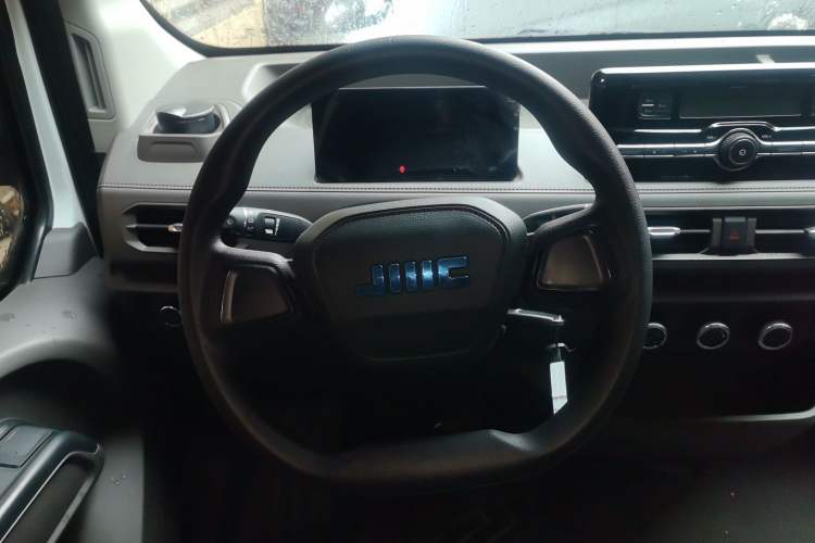 Used JMC E Fushun 2025 Model, Open Window Version, 41.86 kWh, Short Axle, Low-roof